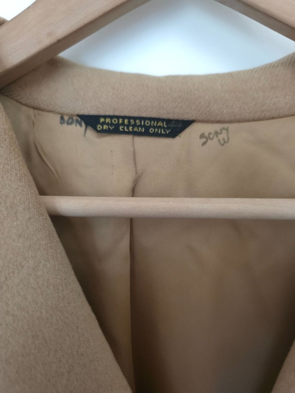 Vintage Sony Studios Wardrobe x GENTRY 100% Camel Hair Beige Overcoat Sz 44R - Picture 5 of 10
